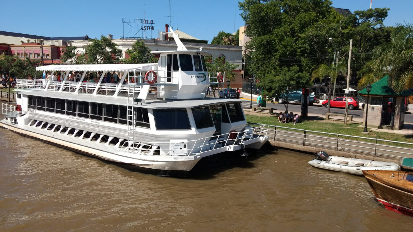 Tigre Delta Cruise on a CATAMARAN