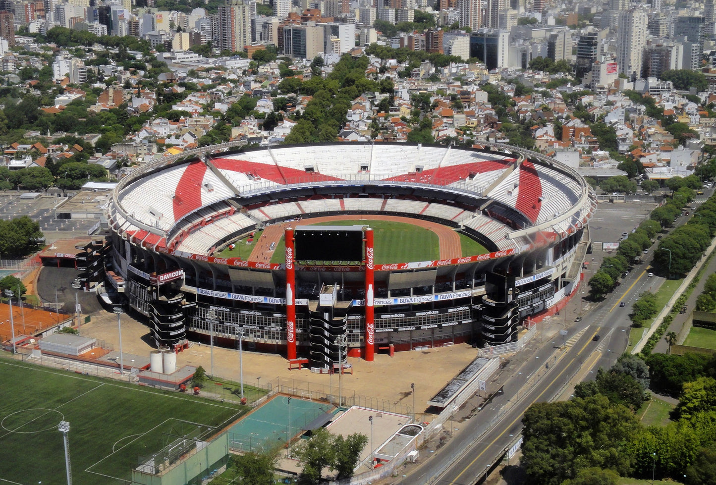 City Tour of 2 Stadiums BOCA JUNIORS RIVER PLATE + TOP MUSEUM