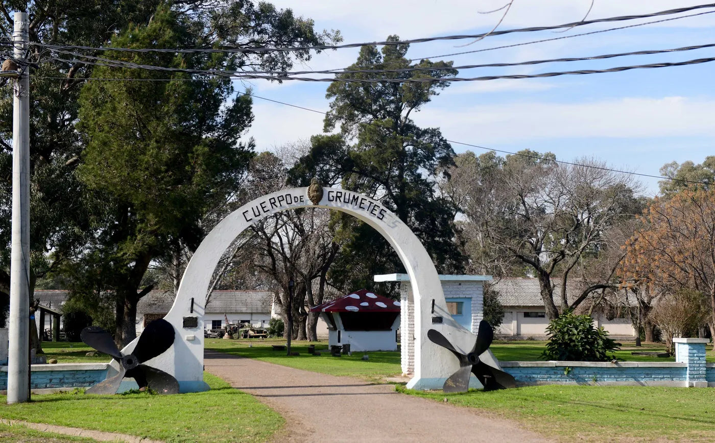 Cruise to the Uruguay-Argentina BORDER on Martín García Island with Lunch No Transfer Included