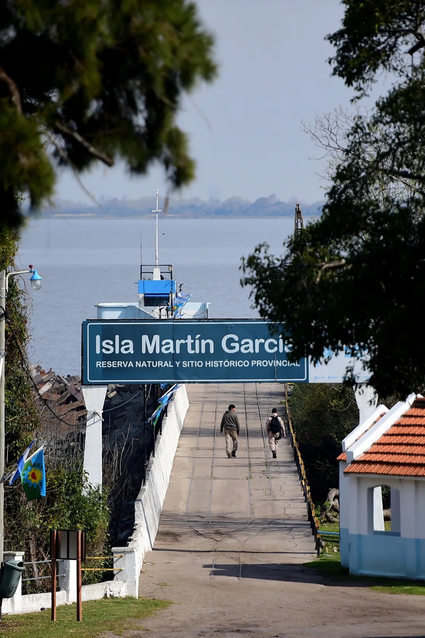 Cruise to the Uruguay-Argentina BORDER on Martín García Island with Lunch No Transfer Included