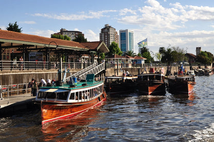 Delta de Tigre Navegação em GÔNDOLA DE MADEIRA + Lanche